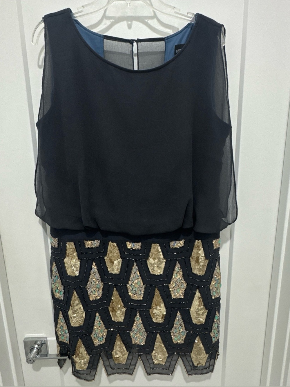 Betsy & Adam Beaded Sequin Cocktail Dress Women’s Size 14 Black